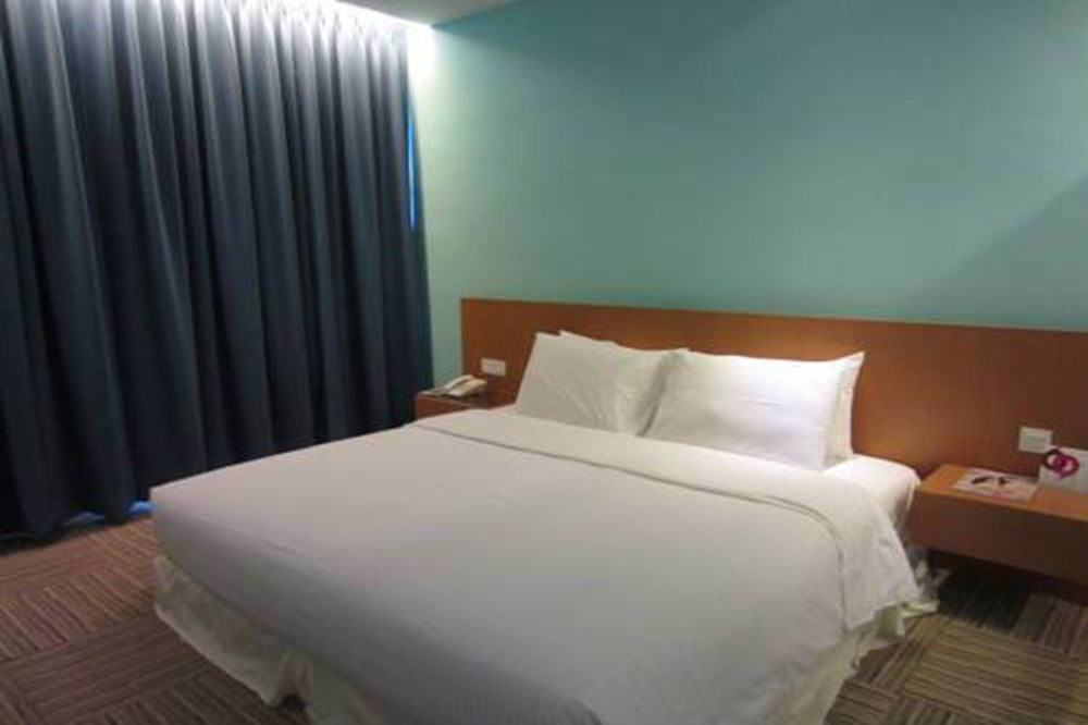 Apple Hotel Times Square Джорджтаун Экстерьер фото